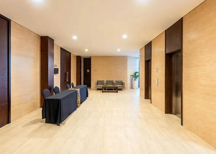 Harris Hotel & Residences Sunset Road
